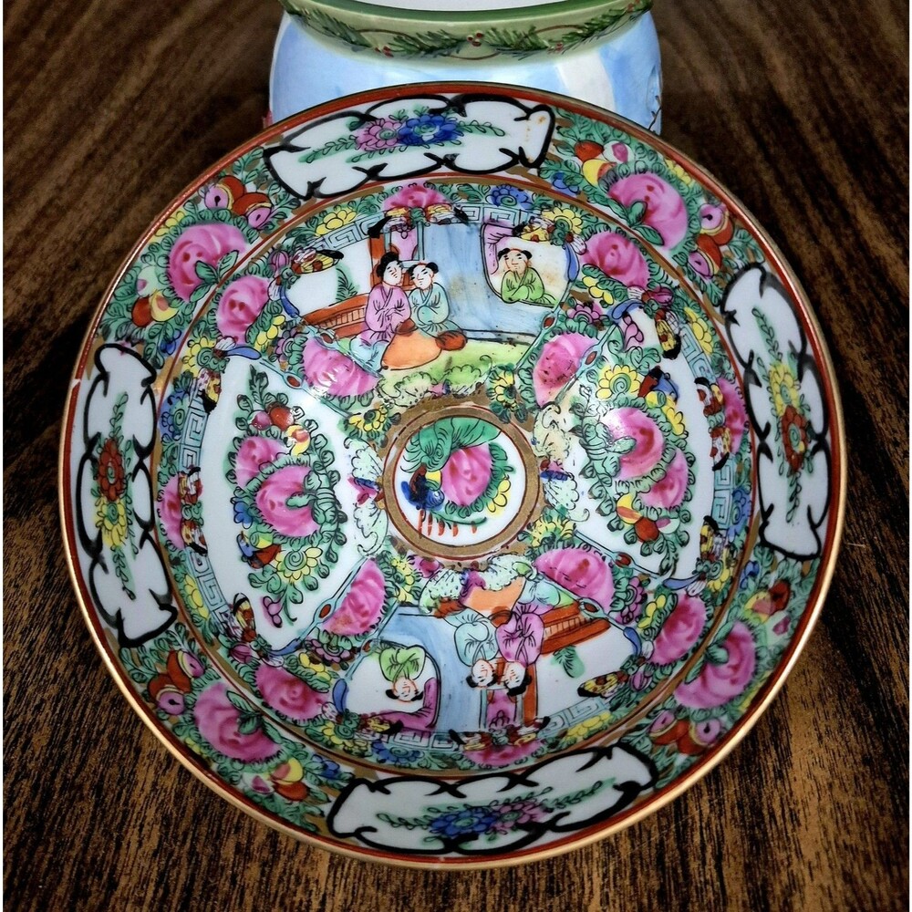 Vintage Rose Famille Medallion  6" Bowl  Hong Kong Round Bowl Rim Small Bite